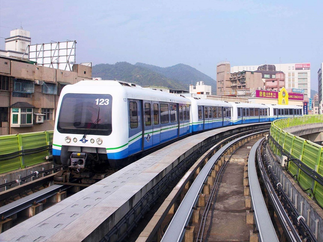 Đi tàu điện ngầm MRT sẽ giúp bạn tiết kiệm được một khoản lớn trong chuyến di lịch Đài Loan